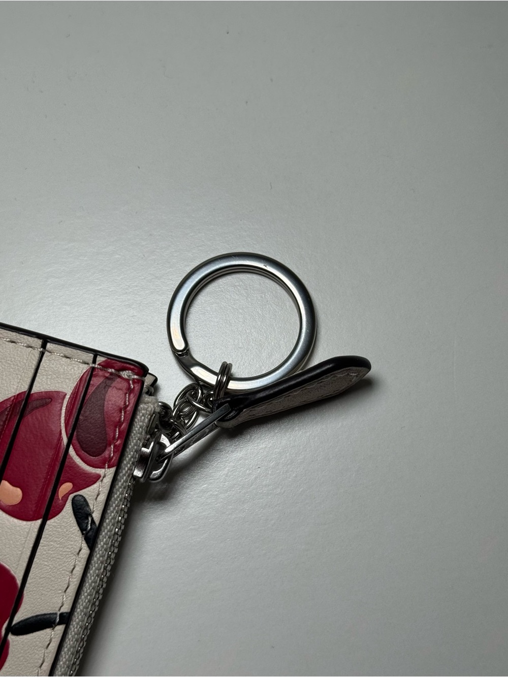 Coach Mini Skinny ID - Picture 3 of 4